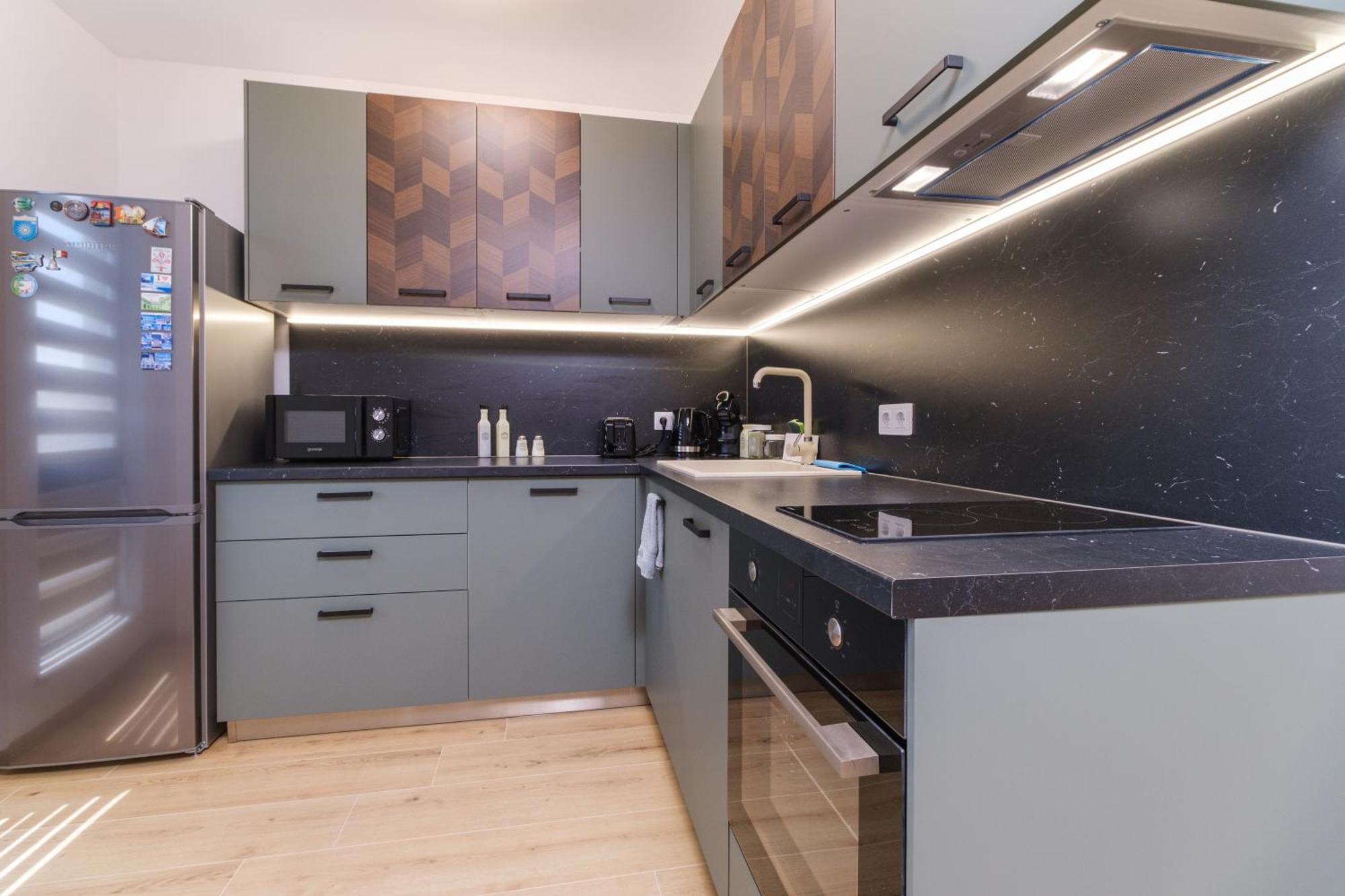 Modern 1-Bedroom Apartment With Free Parking بلوفديف المظهر الخارجي الصورة